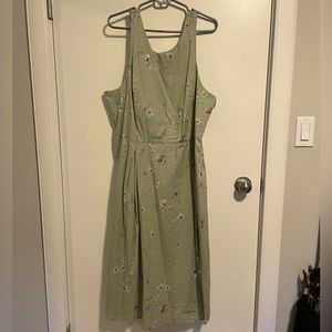 Reitmans - light green and floral dress